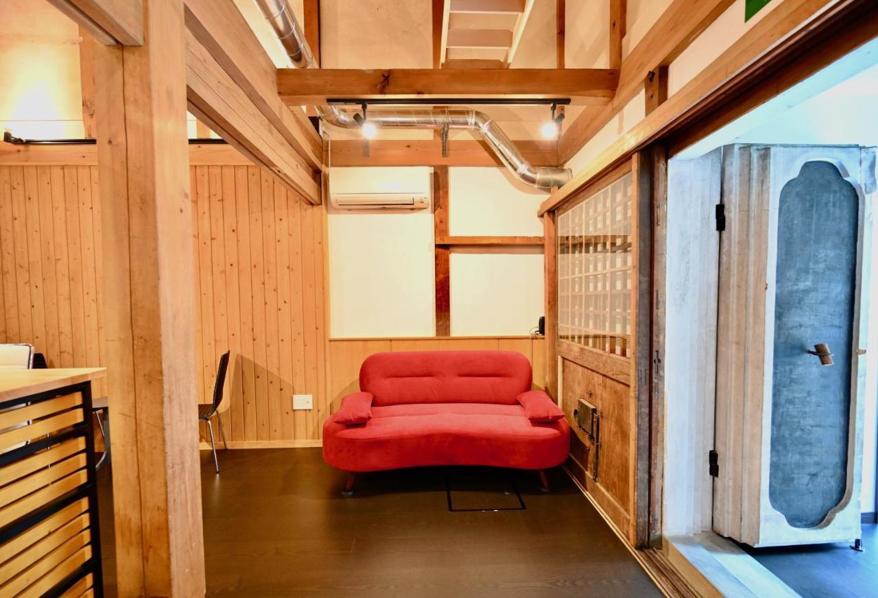Manabi-Stay Takayama モダンな蔵ダイニングと半露天風呂付き古民家一棟貸切ホテル المظهر الخارجي الصورة